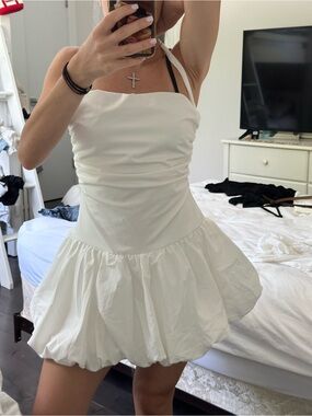 Women's White Strapless Bubble-Hem Dress